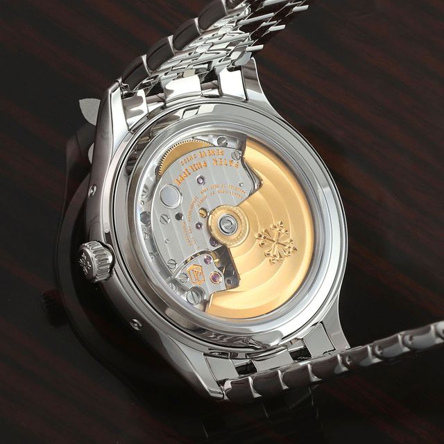 Patek Philippe Complications 4947/1A-001 Image 2